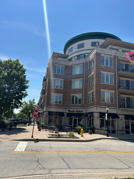 More Photos Of 100-110 S Emerson St, Mount Prospect Apartments For Sale