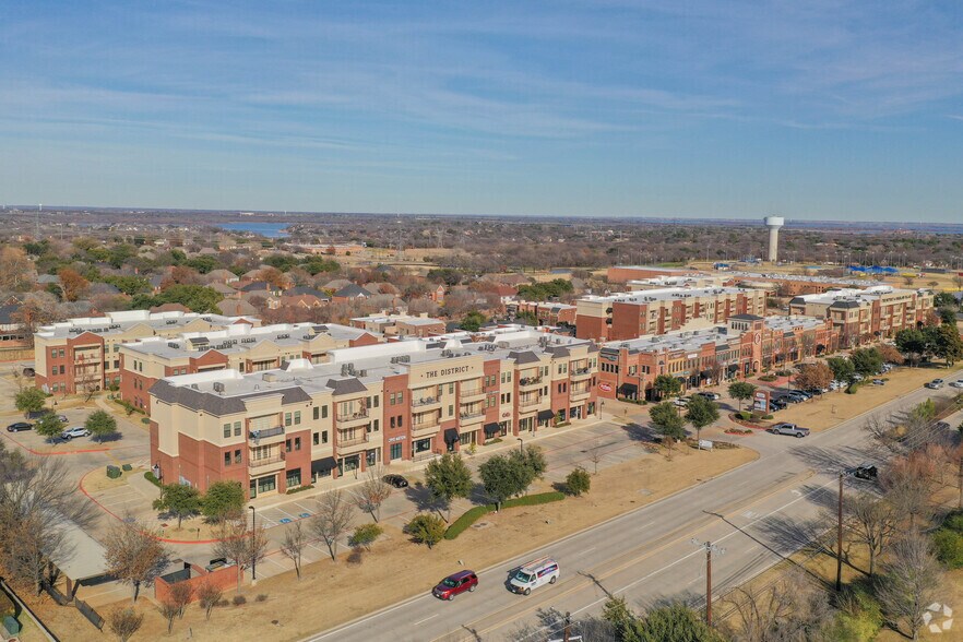 More Photos Of 2570 Justin Rd, Highland Village Unknown For Lease