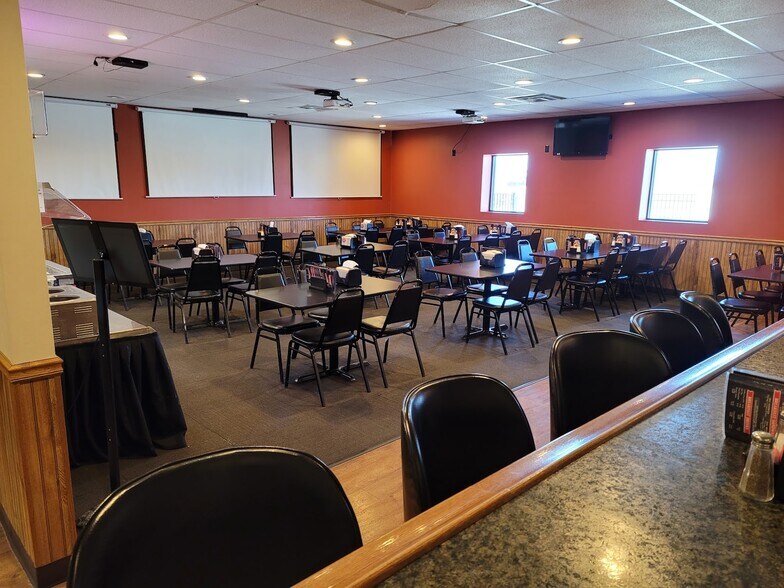 More Photos Of 739 W Main St, Deshler Bowling Alley For Sale