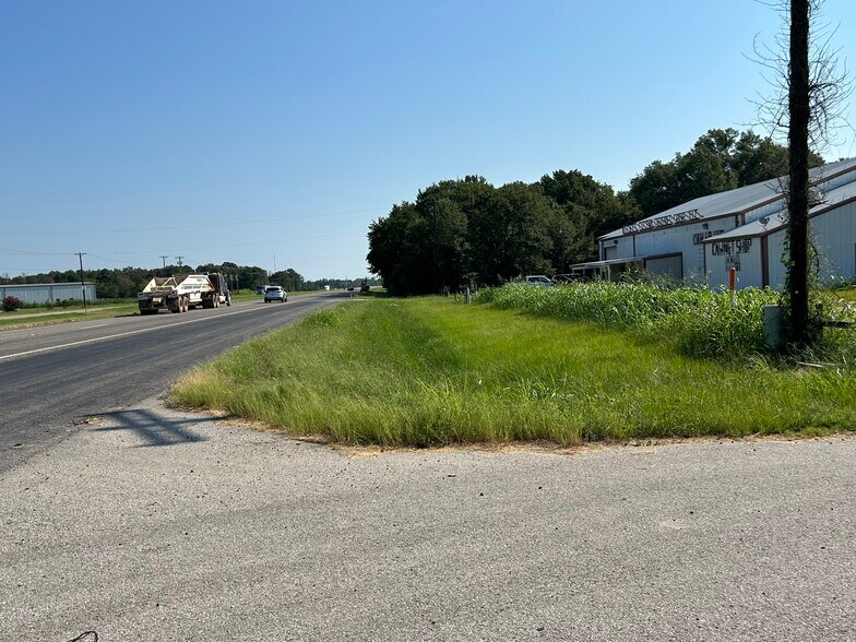 More Photos Of 10411 S US Highway 79, Palestine Warehouse For Sale