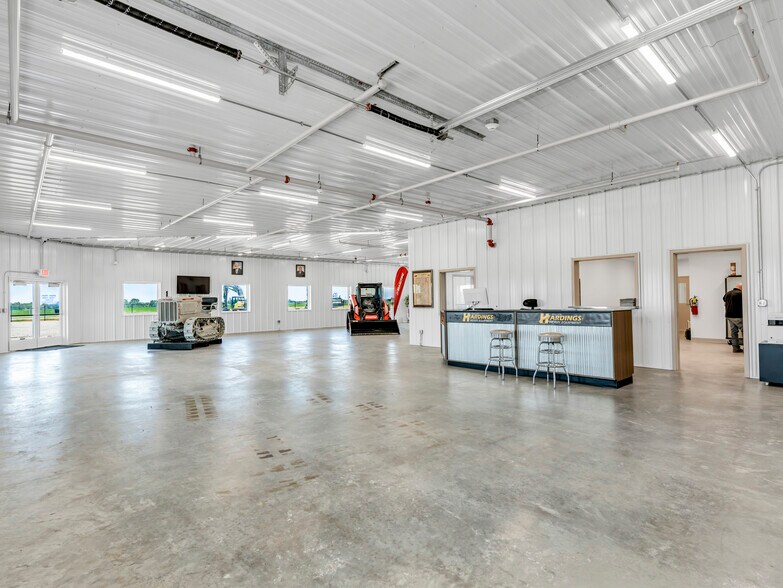 More Photos Of 26336 S Heritage Dr, Elwood Warehouse For Sale