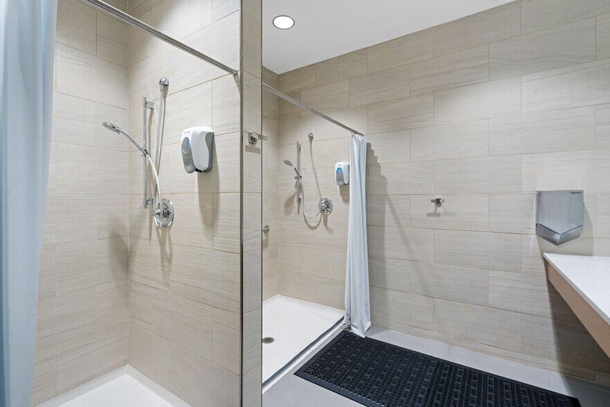 More Photos Of 3450 Ingleside Blvd, North Charleston Office For Lease