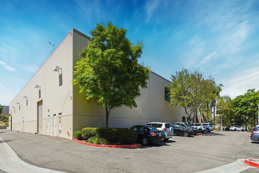More Photos Of 2400 Boswell Rd, Chula Vista Light Manufacturing For Sale