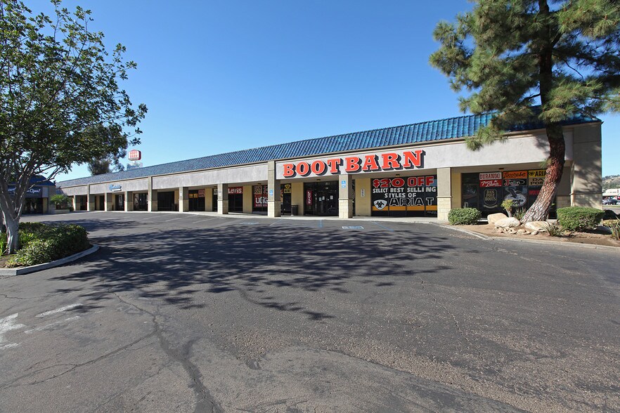 More Photos Of 721 Arnele Ave, El Cajon Unknown For Lease