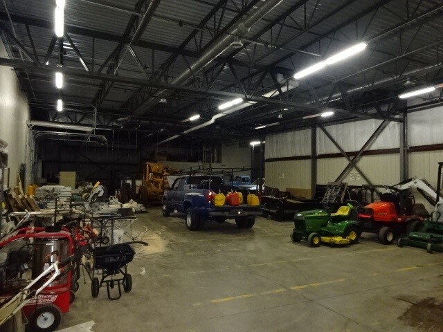 More Photos Of 4824 Industrial Park Dr, Stevens Point Manufacturing For Sale