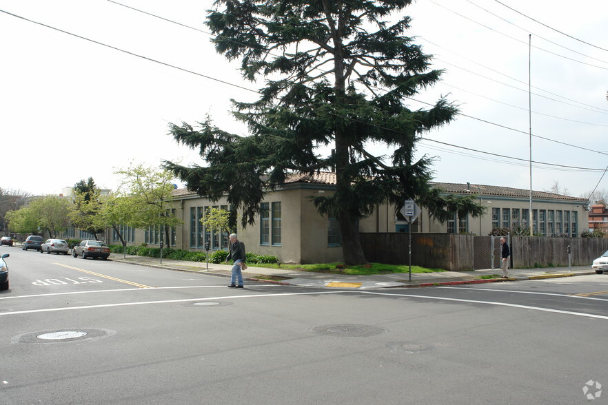 Primary Photo Of 1414 Walnut St, Berkeley Schools For Sale