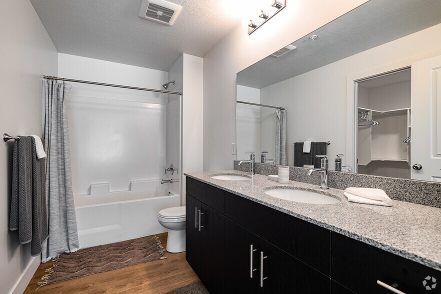 More Photos Of 1241 N Lexington Greens Dr, Tooele Apartments For Sale