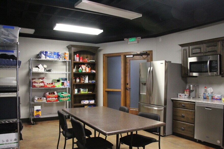 More Photos Of 668 E 12225 S, Draper Office For Lease