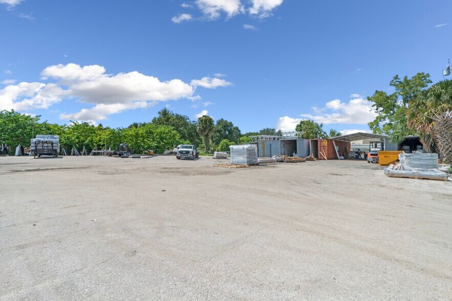 More Photos Of 1118 N Magnolia Ave, Ocala Warehouse For Sale