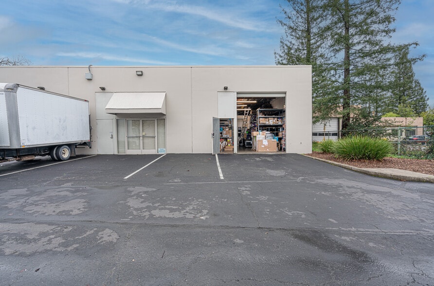 More Photos Of 1800 Empire Industrial Ct, Santa Rosa Flex For Sale