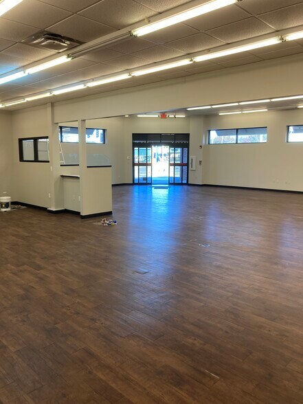 More Photos Of 533 W Nettleton Ave, Jonesboro Freestanding For Sale