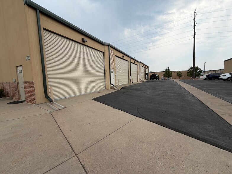 More Photos Of 9335 Commerce Center St, Highlands Ranch Warehouse For Sale
