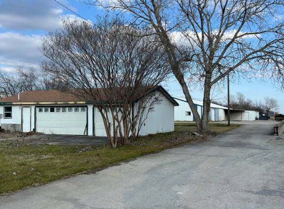 More Photos Of 2423 W FM 720, Little Elm Light Manufacturing For Sale