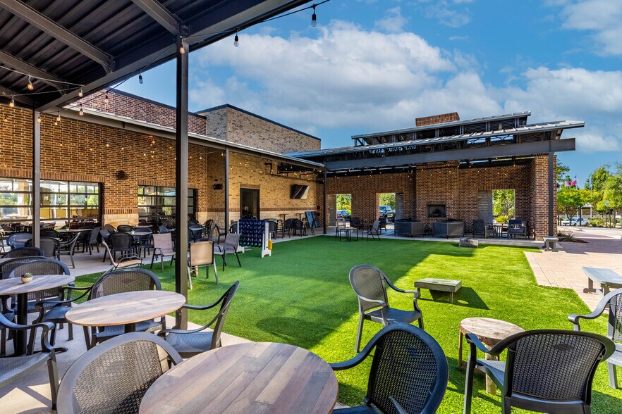 More Photos Of 129 N Collins Rd, Sunnyvale Freestanding For Lease