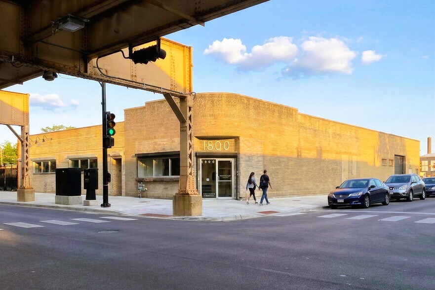 Primary Photo Of 1800 W Lake St, Chicago Light Manufacturing For Sale
