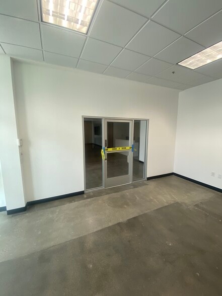 More Photos Of 1325 E El Segundo Blvd, El Segundo Food Processing For Lease