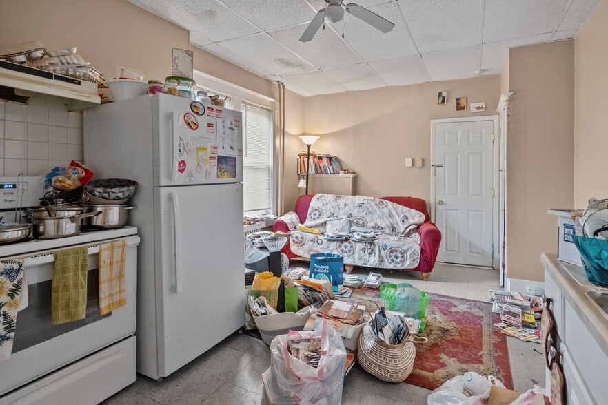 More Photos Of 231 Washington St, Morrisville Apartments For Sale