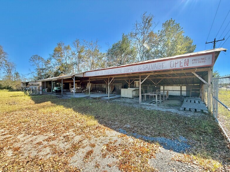 More Photos Of 2501 Douglas Hwy, Denton General Retail For Sale