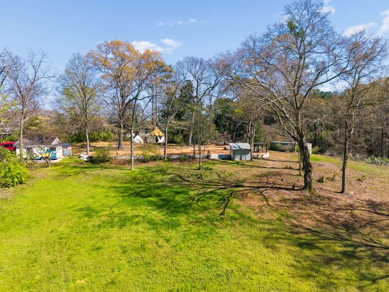 More Photos Of 1860 Penelope Rd NW, Atlanta Hospitality For Sale