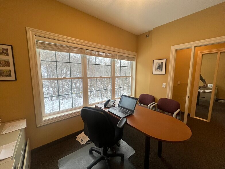 More Photos Of 3820 N Cleveland Ave N, Arden Hills Office For Sale