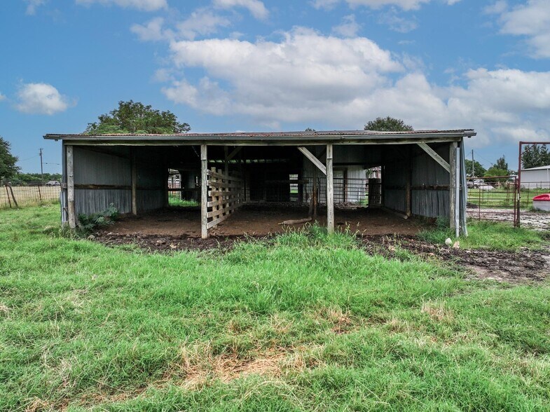 More Photos Of 2287 FM 3132, Klondike Land For Sale