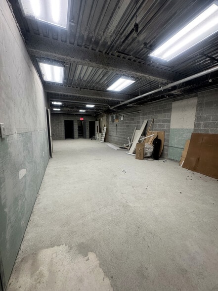 More Photos Of 106-14 Astoria Blvd, Flushing Office Residential For Lease