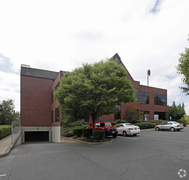 More Photos Of 22400 S Salamo Rd, West Linn Loft Creative Space For Lease