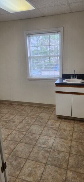 More Photos Of 4859 Dover Center Rd, North Olmsted Medical For Lease