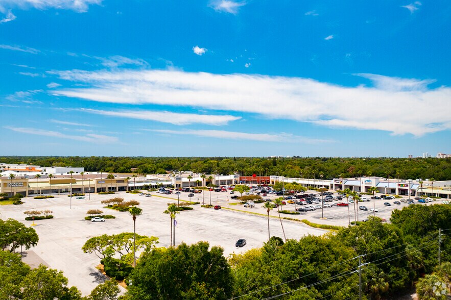 More Photos Of 935 N Beneva Rd, Sarasota Unknown For Lease