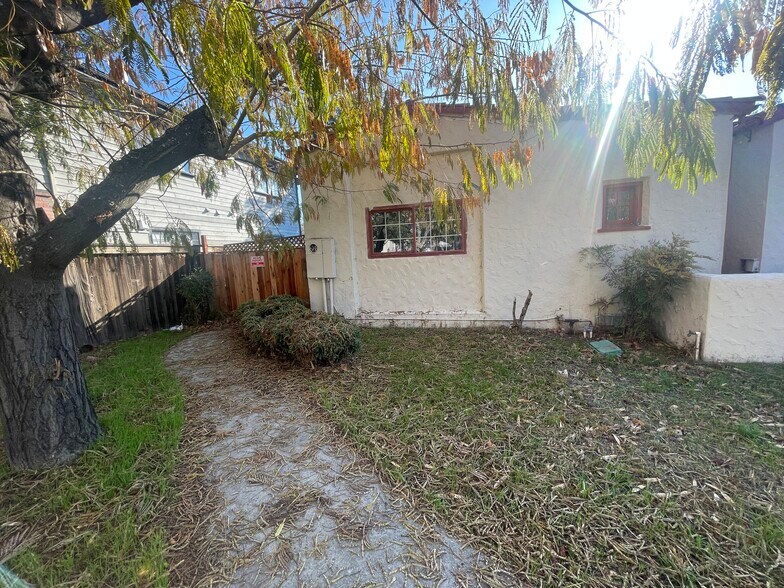 More Photos Of 2890 Concord Blvd, Concord Medical For Sale