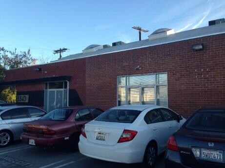More Photos Of 5543 Riverton Ave, North Hollywood Flex For Lease