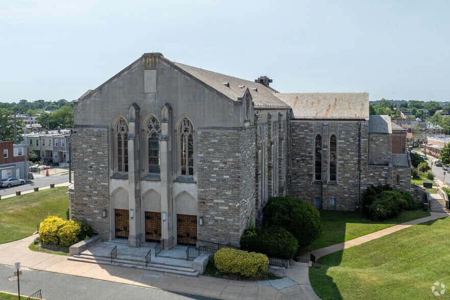 More Photos Of 3500 Belair Rd, Baltimore Religious Facility For Sale