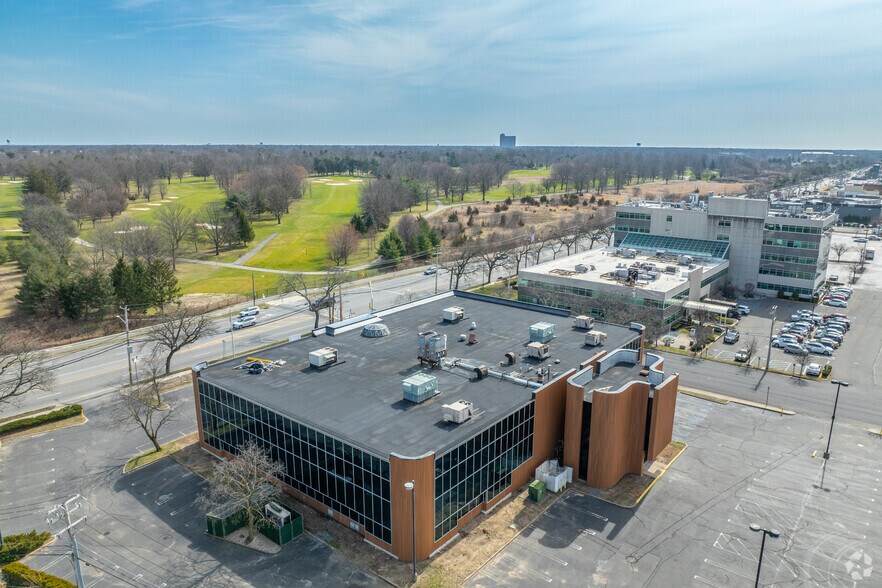 More Photos Of 875 Merrick Ave, Westbury Office For Lease