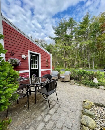 More Photos Of 234 Middle, Falmouth Freestanding For Sale