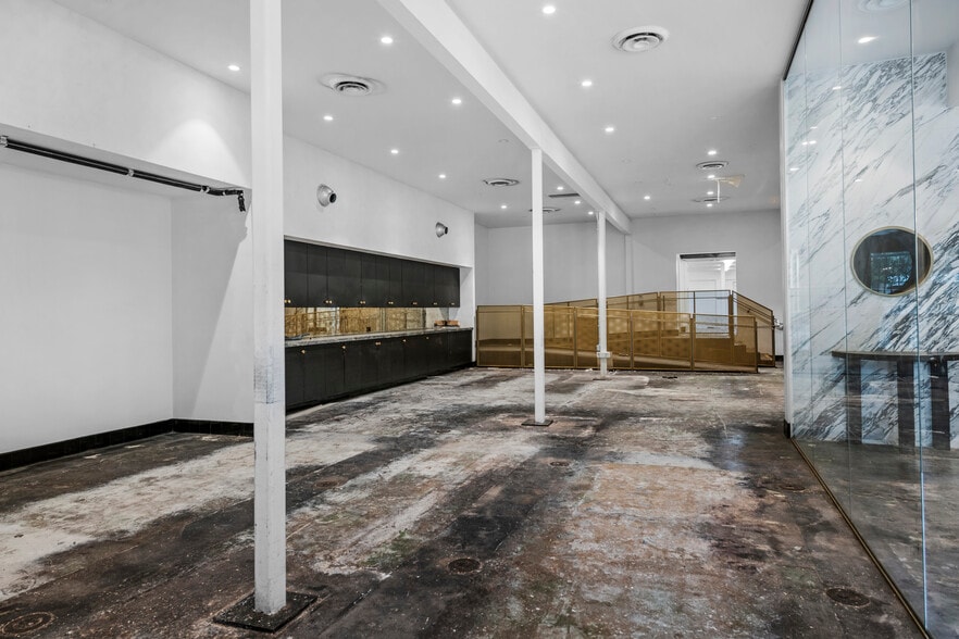 More Photos Of 516-518 N La Brea Ave, Los Angeles Storefront Retail Office For Sale