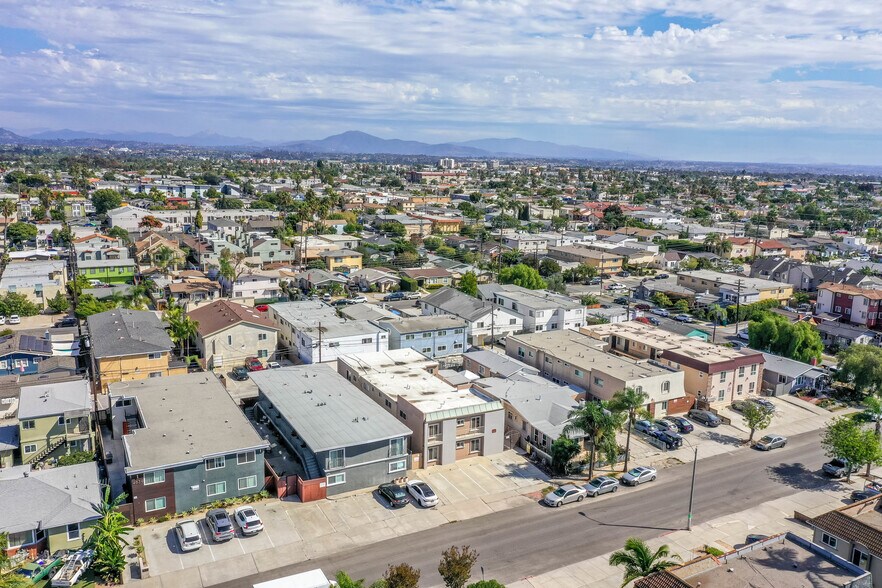 More Photos Of 4629 Bancroft St, San Diego Apartments For Sale