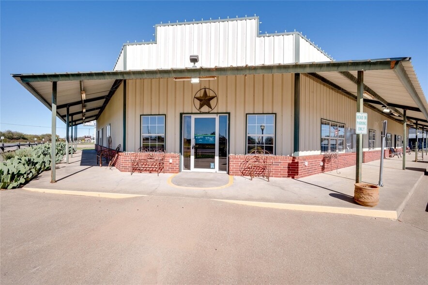Primary Photo Of 101 Gene Autry dr, Tioga Office For Lease