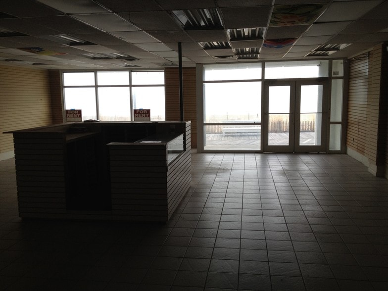 More Photos Of 19-29 Rehoboth Ave, Rehoboth Beach Restaurant For Lease