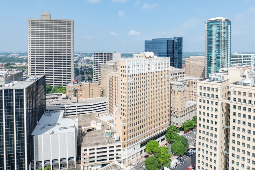 More Photos Of 307 W 7th St, Fort Worth Office For Sale