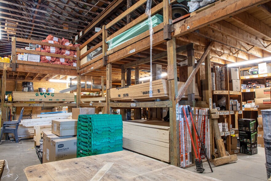 More Photos Of 190 Ossipee Trl E, Standish Freestanding For Sale