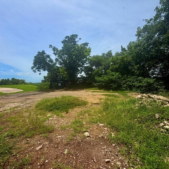 More Photos Of 1904 Washington St, Vicksburg Industrial For Sale