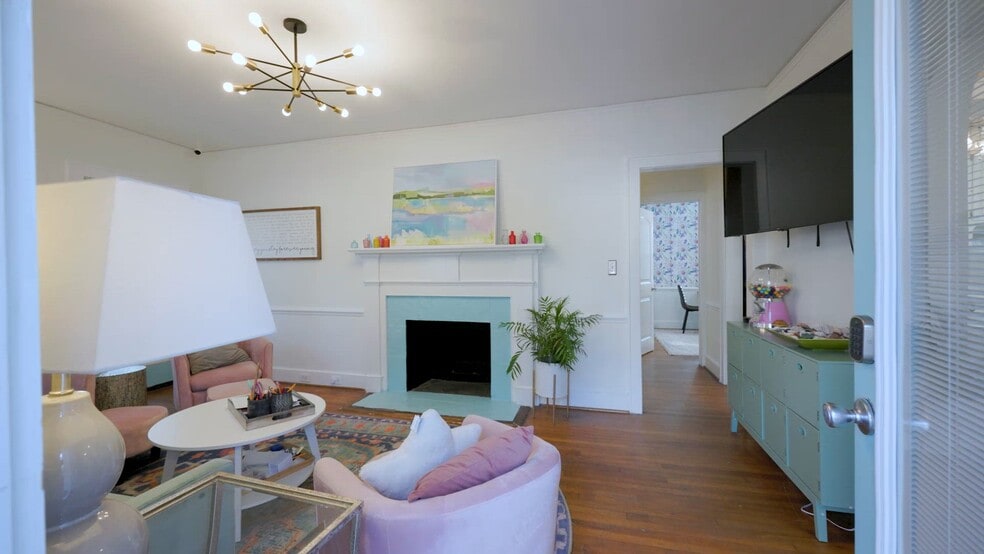 Primary Photo Of 1552 Sunnyside Dr, Columbia Flex For Sale