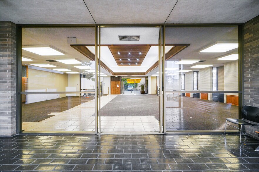 More Photos Of 1414 Webster St, Alameda Bank For Lease