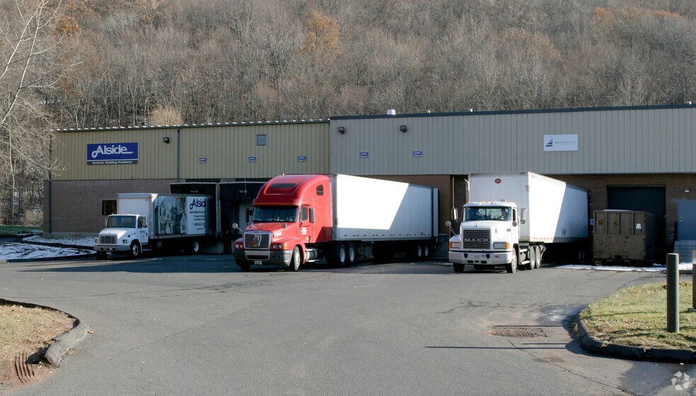 More Photos Of 114 New Park Dr, Berlin Flex For Lease