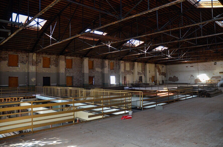 More Photos Of , Kansas City General Retail For Sale