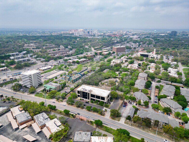 More Photos Of 7551 Callaghan Rd, San Antonio Medical For Lease