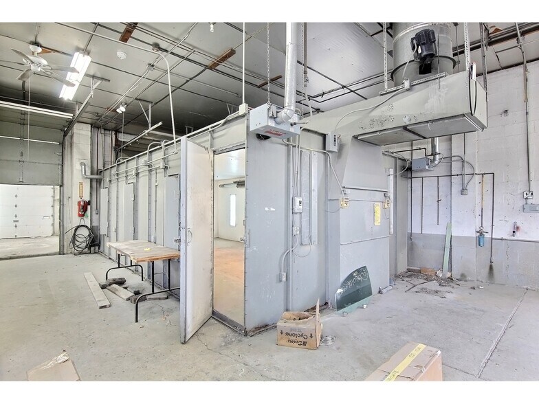 More Photos Of 19560 Burnham Ave, Lynwood Auto Repair For Sale