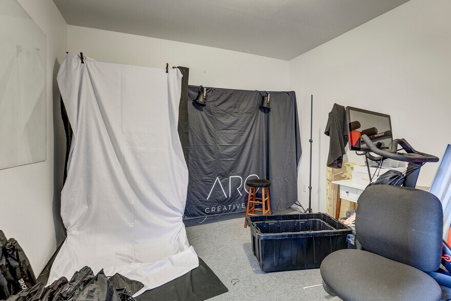 More Photos Of 227 Main St, Kingsport Storefront Retail Residential For Sale