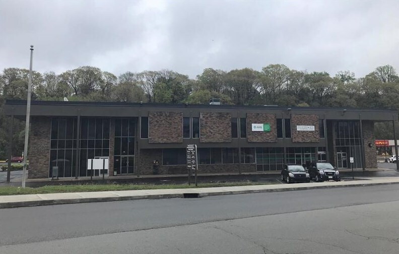 More Photos Of 346 Freeport Rd, New Kensington Medical For Lease