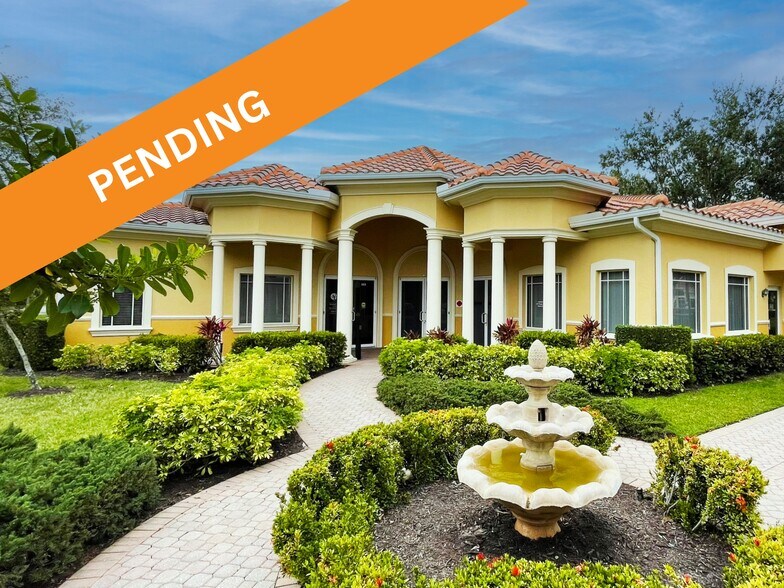 More Photos Of 3372 Woods Edge Cir, Bonita Springs Medical For Sale
